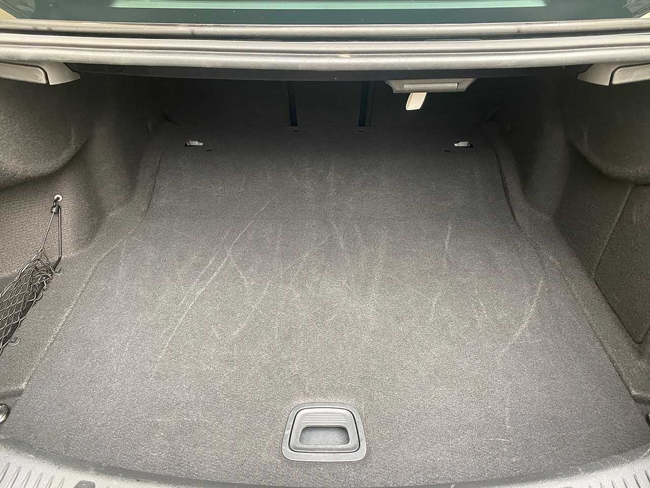 Mercedes Benz E-Class trunk